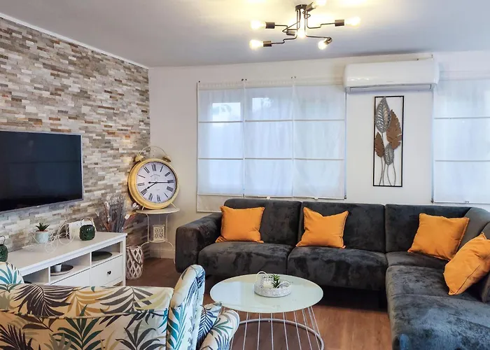 Stunning Home In Pridraga