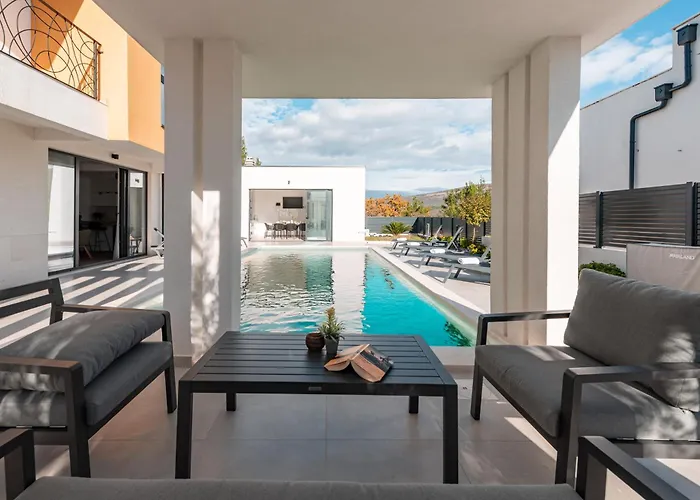 Luxury Villa - For Gift